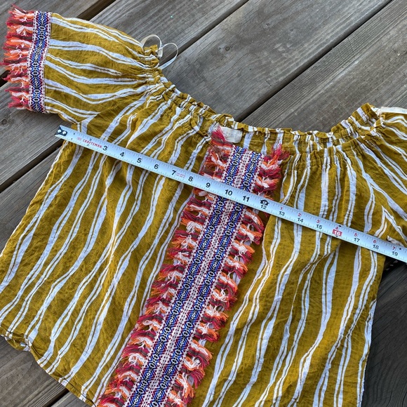 Altar’d state colorful tassel top - Picture 4 of 8